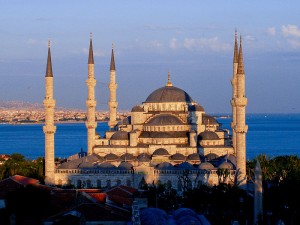 800px-The_Blue_Mosque_at_sunset
